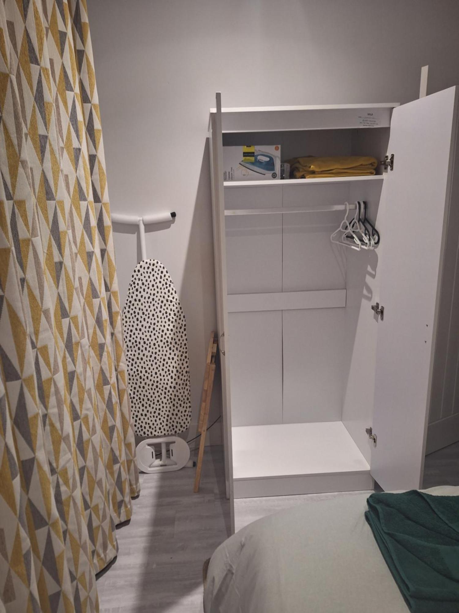 Deluxe Single Room Only For One Adult Northolt  Exterior photo